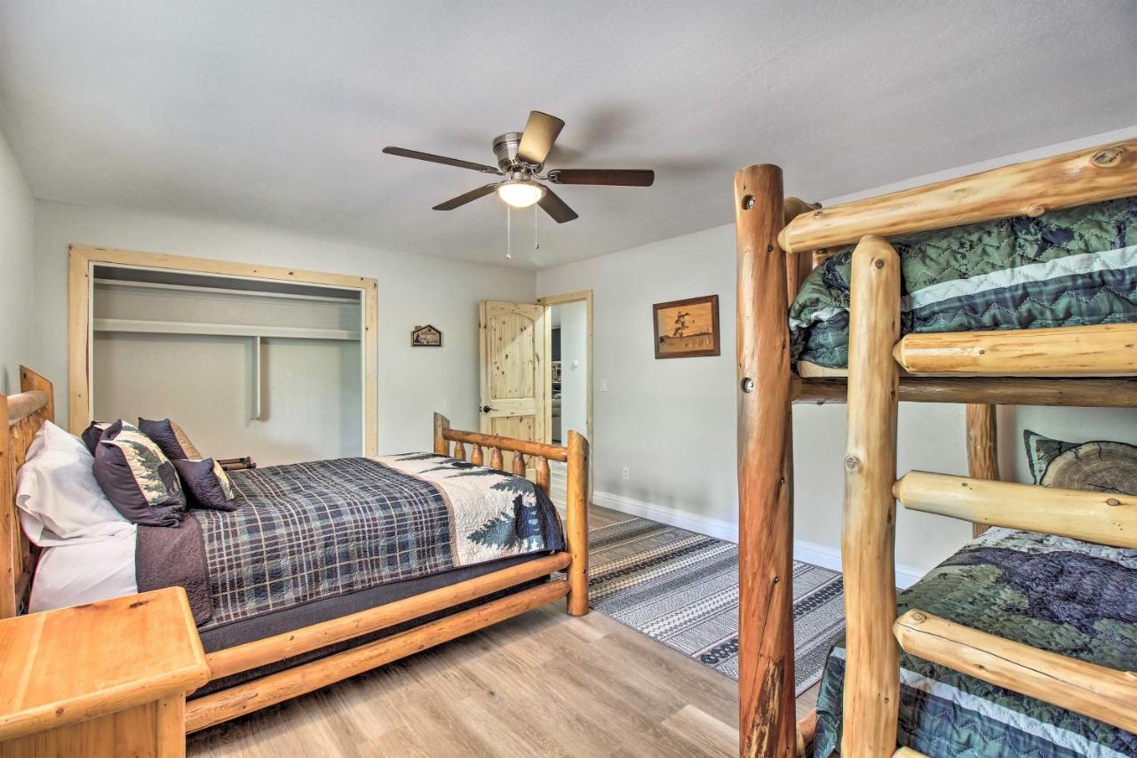 Pinetop Creekside Cabin Secret Game Room! Экстерьер фото